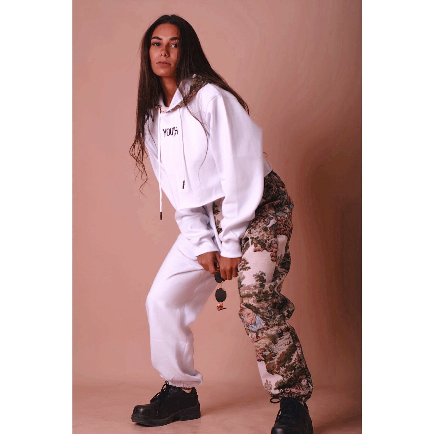 HALF AND HALF sweatpants